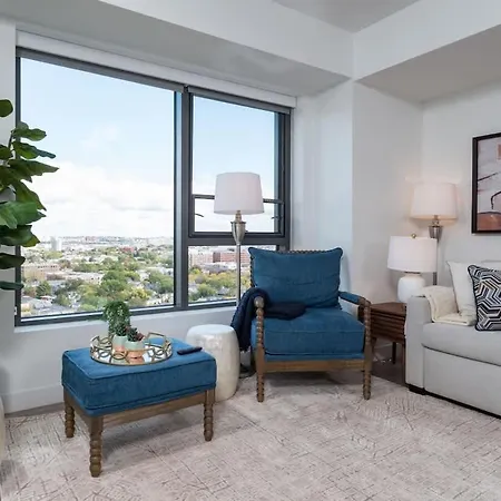 Upscale Penthouse Near Mit Harvard Central Square